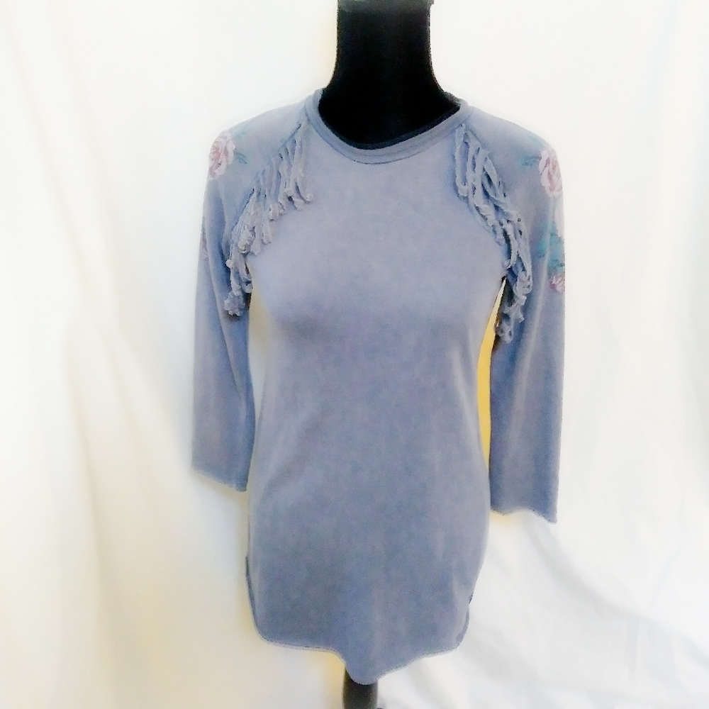Art Class womens blue with roses long slee…